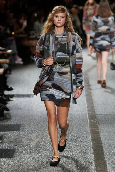 Look 47
